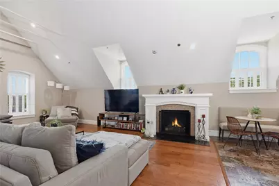 1000 Chapel View Boulevard #306, Cranston, RI 02920 - Photo 11