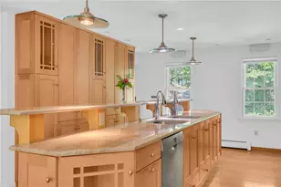 12 Howard Rd, Cumberland, RI 02864 - Photo 9