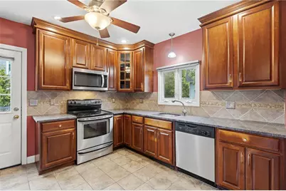 105 Park Avenue, Cranston, RI 02905 - Photo 19