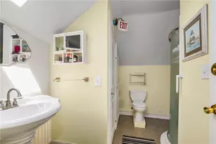 207 Douglas Ave, Providence, RI 02908 - Photo 29