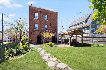 207 Douglas Avenue, Providence, RI 02908 - Photo 5
