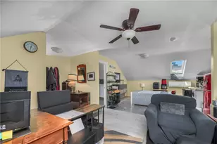 207 Douglas Ave, Providence, RI 02908 - Photo 31