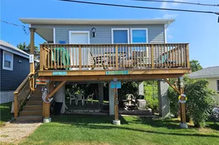 854 Matunuck Beach Rd, South Kingstown, RI 02879 - Photo 21