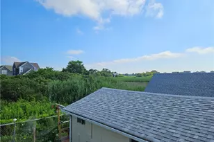 854 Matunuck Beach Rd, South Kingstown, RI 02879 - Photo 17