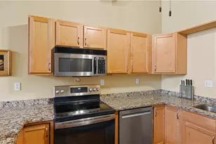 63 Blakeley St, Woonsocket, RI 02895 - Photo 7