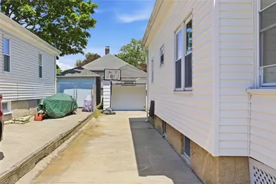 70 Holburn Avenue, Cranston, RI 02910 - Photo 15