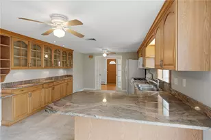 160 Fort St, East Providence, RI 02914 - Photo 13