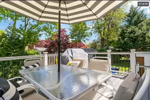 14 Lakeview Dr, Narragansett, RI 02882 - Photo 21