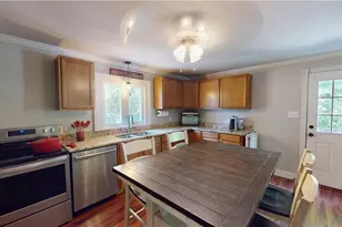 1635 Old Smithfield Rd, North Smithfield, RI 02896 - Photo 9