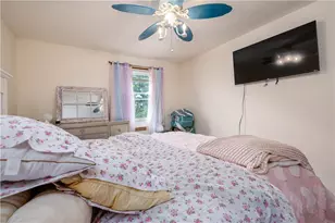 105 Lyman St, Pawtucket, RI 02860 - Photo 23