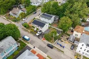 105 Lyman St, Pawtucket, RI 02860 - Photo 7