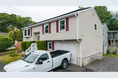 105 Lyman Street, Pawtucket, RI 02860 - Photo 3