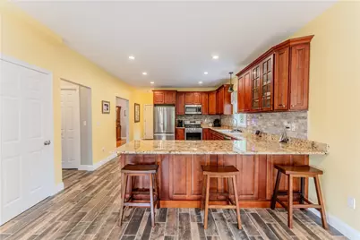 111 Middle Street, North Kingstown, RI 02852 - Photo 5