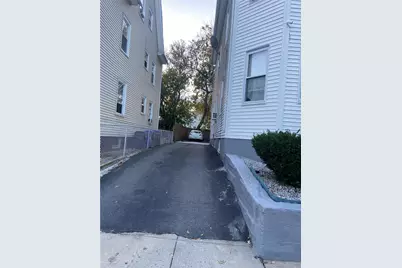20 Violet Street, Providence, RI 02908 - Photo 3