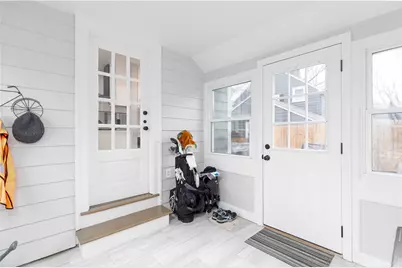 15 Kenton Avenue, East Providence, RI 02916 - Photo 19