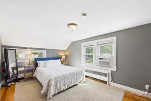 122 Gordon Ave, Warwick, RI 02889 - Photo 5