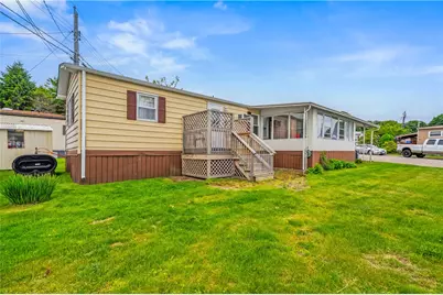 8 Thrid Street, Portsmouth, RI 02842 - Photo 3