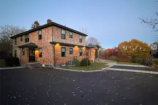2 E Blvd, Middletown, RI 02842 - Photo 1