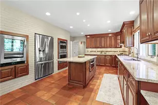 82 Mountain Laurel Dr, Cranston, RI 02920 - Photo 13