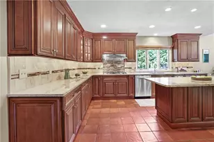 82 Mountain Laurel Dr, Cranston, RI 02920 - Photo 11