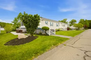 137 Lark Ln, Tiverton, RI 02878 - Photo 3