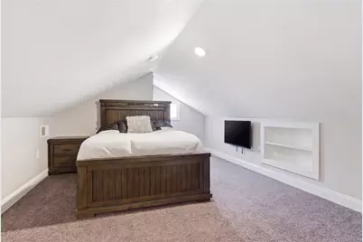 3811 Mendon Road, Cumberland, RI 02864 - Photo 15
