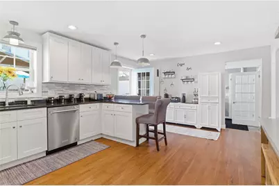 3811 Mendon Road, Cumberland, RI 02864 - Photo 5