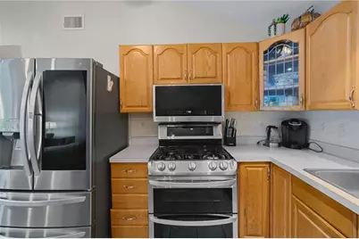 5 Woodbine Street, North Providence, RI 02911 - Photo 9