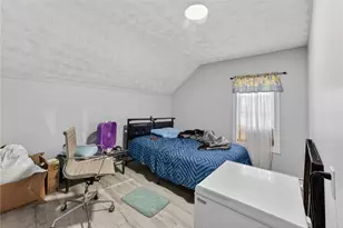 131 Cleveland St St, Providence, RI 02909 - Photo 17