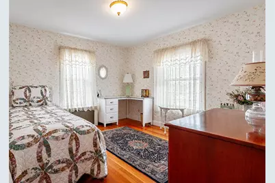 70 Floral Park Boulevard, Pawtucket, RI 02861 - Photo 29