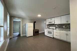 217 State St, Bristol, RI 02809 - Photo 3