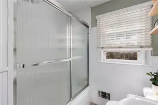 45 Woodhaven Rd, Pawtucket, RI 02861 - Photo 21