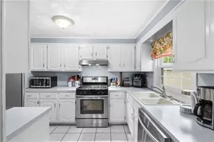 150 Marlow St, Cranston, RI 02920 - Photo 3