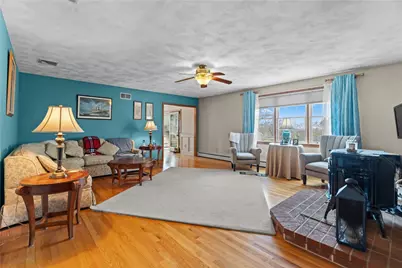 36 High St Street, Freetown, MA 02702 - Photo 5