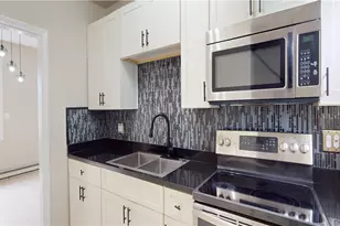 11 Swanton St, Providence, RI 02910 - Photo 5