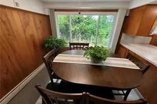 75 Hobson Ave, North Providence, RI 02911 - Photo 5