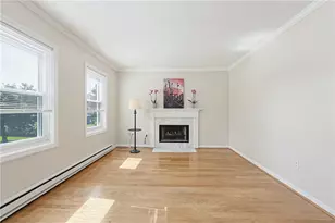 1 Willow Glen Cir, Warwick, RI 02889 - Photo 13