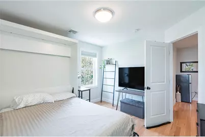 100 East View Avenue, Cranston, RI 02920 - Photo 27