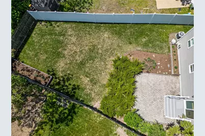 100 East View Avenue, Cranston, RI 02920 - Photo 47