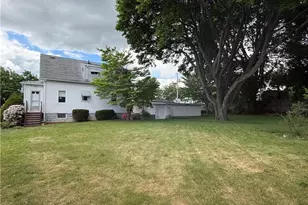 123 Oxford St, Cranston, RI 02920 - Photo 9