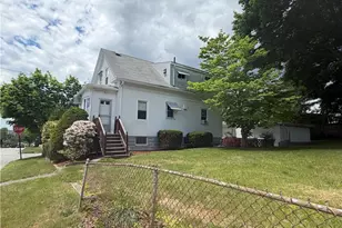 123 Oxford St, Cranston, RI 02920 - Photo 11