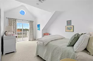 34 Wimbledon Cir, Portsmouth, RI 02871 - Photo 25