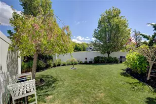 34 Wimbledon Cir, Portsmouth, RI 02871 - Photo 49