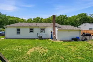 25 Dounetos St, West Warwick, RI 02893 - Photo 25