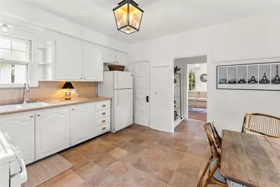 135 Olney Avenue, North Providence, RI 02911 - Photo 21