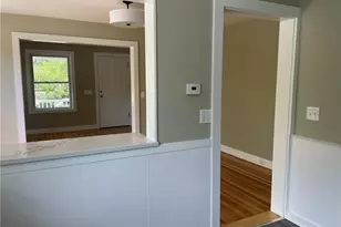439 Broadway St, Newport, RI 02840 - Photo 9