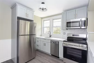 439 Broadway Street #D, Newport, RI 02840 - Photo 13