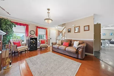 40 Chestnut Grove Avenue, Cumberland, RI 02864 - Photo 3