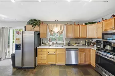 40 Chestnut Grove Avenue, Cumberland, RI 02864 - Photo 13