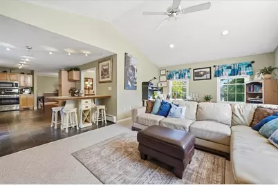 40 Chestnut Grove Avenue, Cumberland, RI 02864 - Photo 11